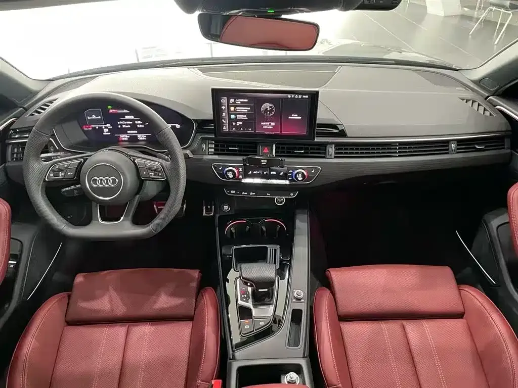 Audi A4L 2023 из CN, фото 6