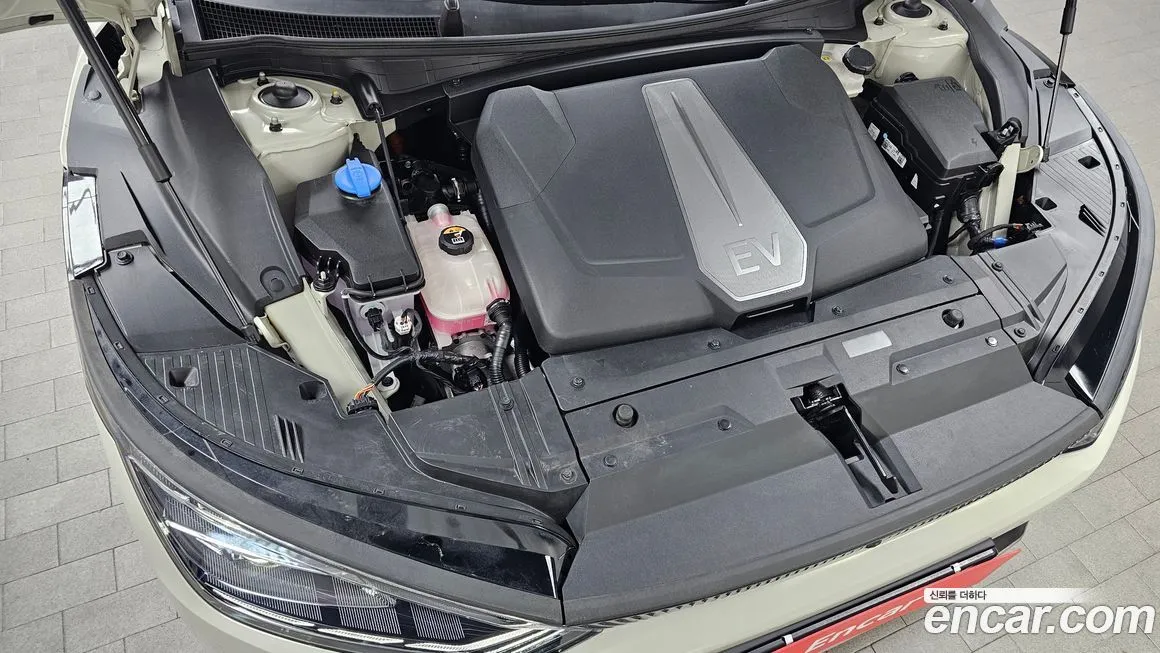 Kia EV6 — фото 6
