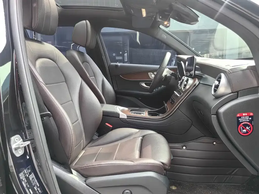 Mercedes-Benz GLC 2021 из CN, фото 10
