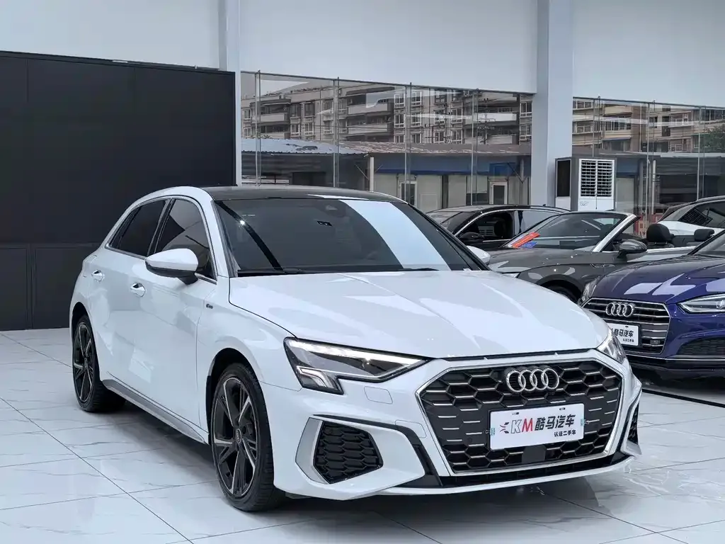 Audi A3 2024 из CN, фото 3