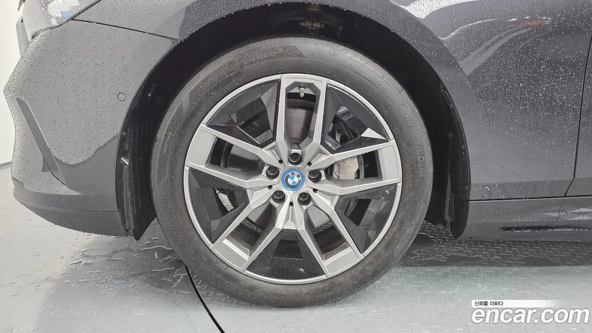BMW i5 2024 из KR, фото 5
