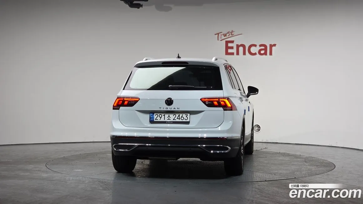 Volkswagen Tiguan — фото 4