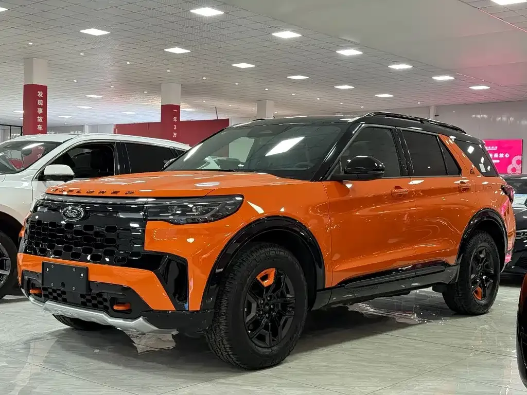 Ford Explorer 2024 из CN, фото 1