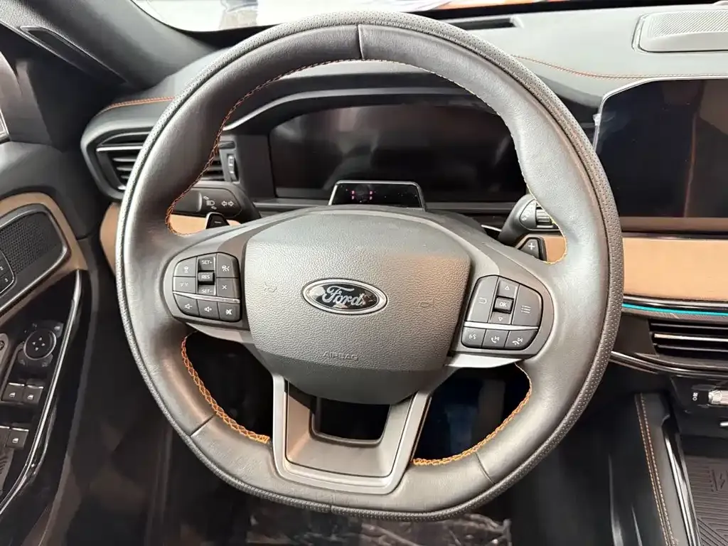 Ford Explorer 2024 из CN, фото 9