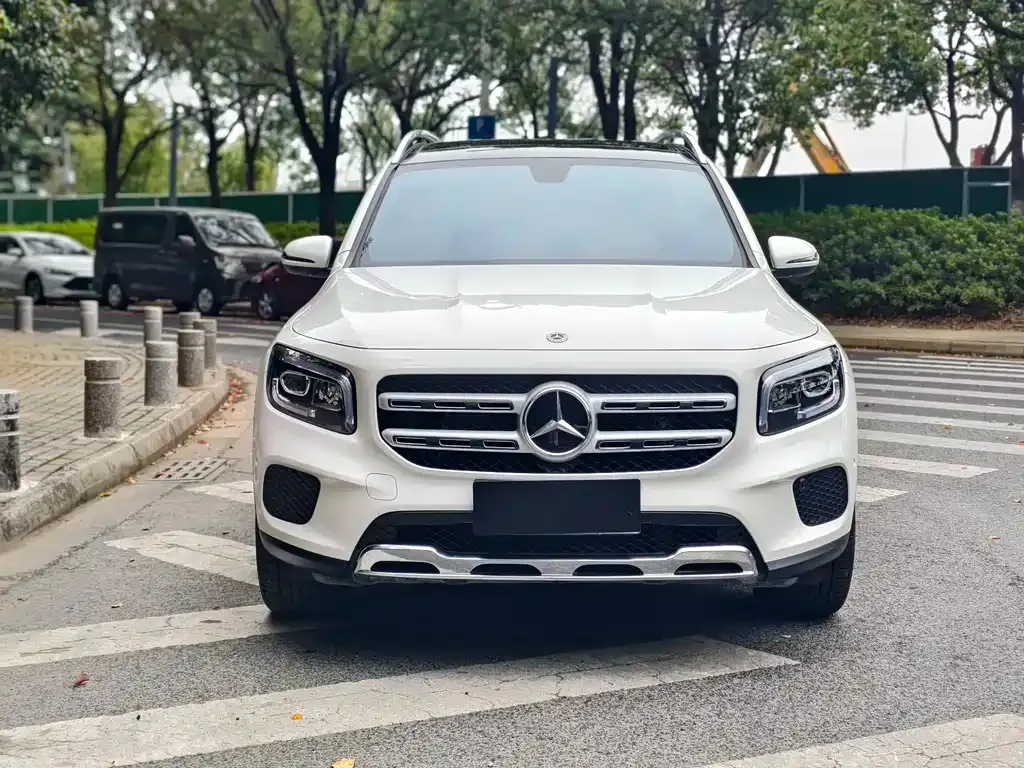 Mercedes-Benz GLB 2023 из CN, фото 2