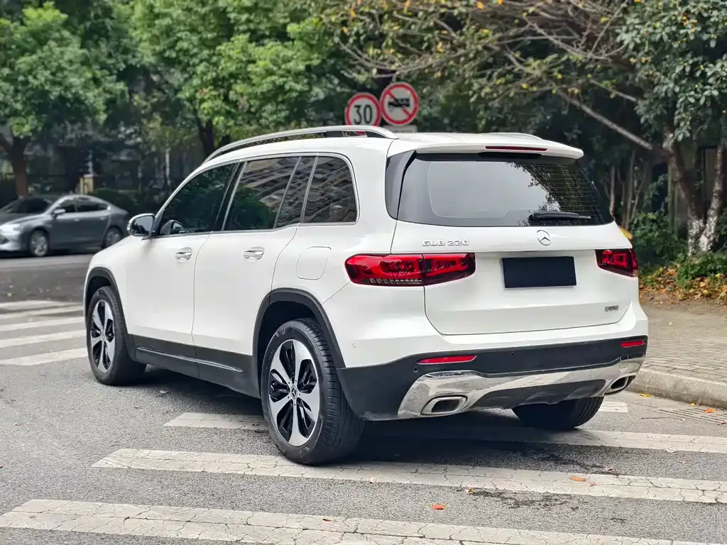 Mercedes-Benz GLB 2023 из CN, фото 5