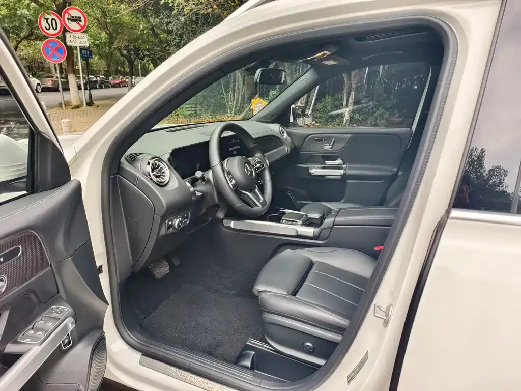 Mercedes-Benz GLB 2023 из CN, фото 9