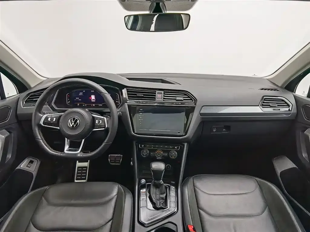 Volkswagen Tiguan L 2021 из CN, фото 5