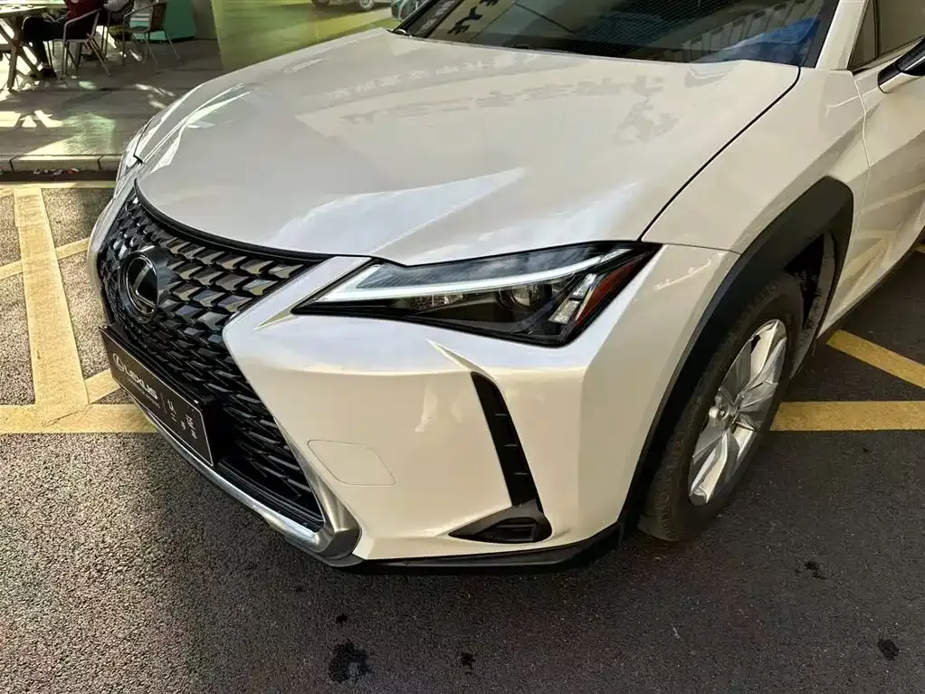 Lexus UX 2025 из CN, фото 2