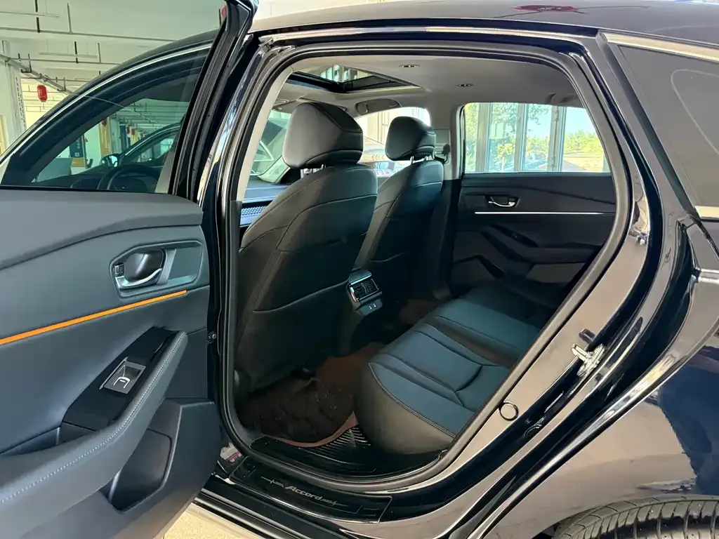 Honda Accord 2024 из CN, фото 4