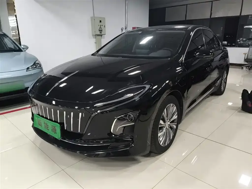 Hongqi E-QM5 2023 из CN, фото 1