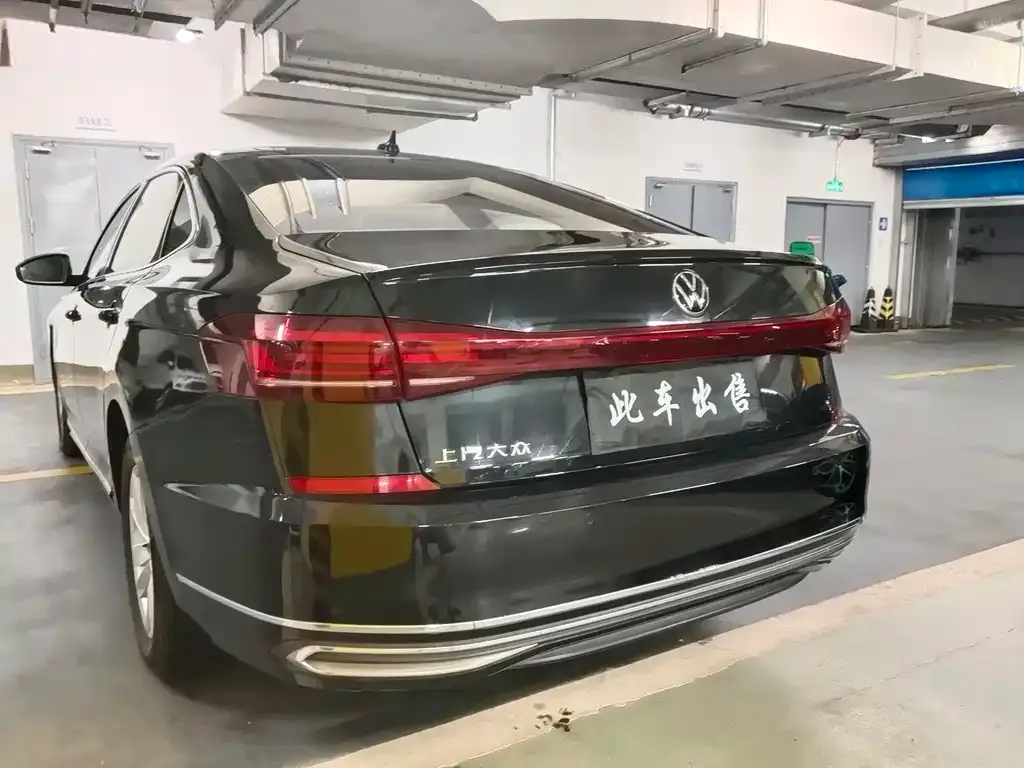 Volkswagen Passat 2023 из CN, фото 4
