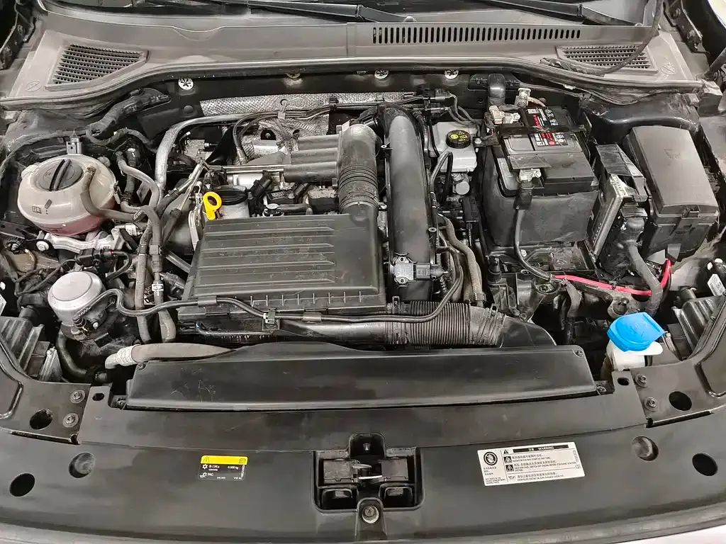 Volkswagen Passat 2023 из CN, фото 8