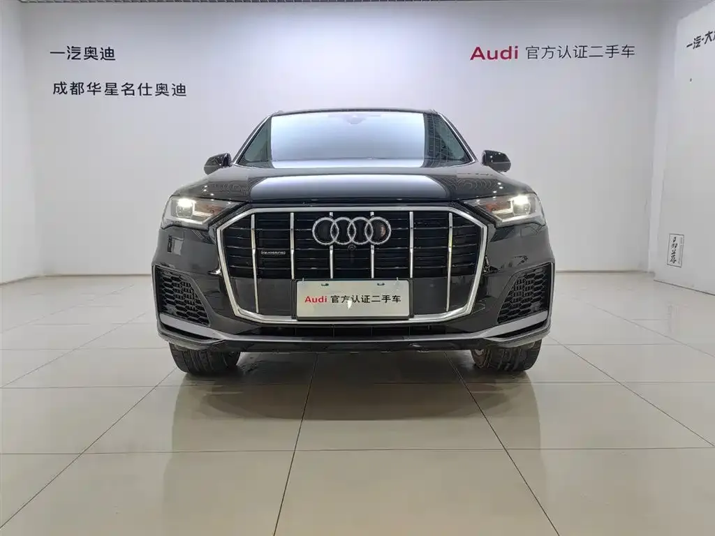 Audi Q7 2022 из CN, фото 2