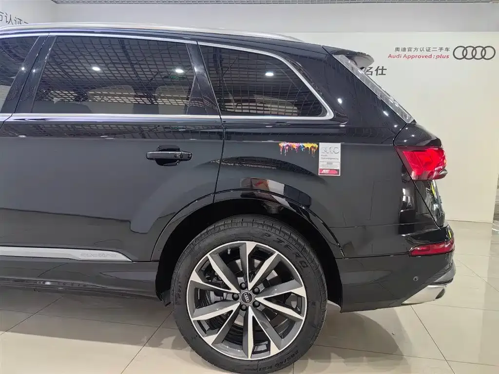 Audi Q7 2022 из CN, фото 7