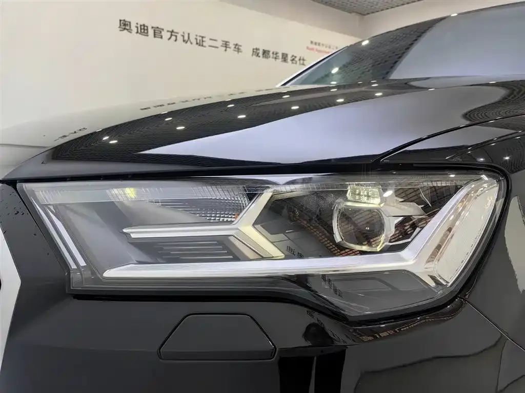 Audi Q7 2022 из CN, фото 8
