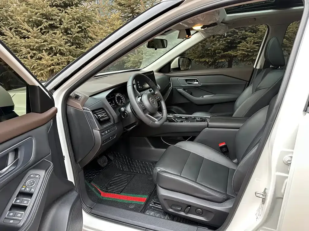 Nissan X-Trail 2021 из CN, фото 4