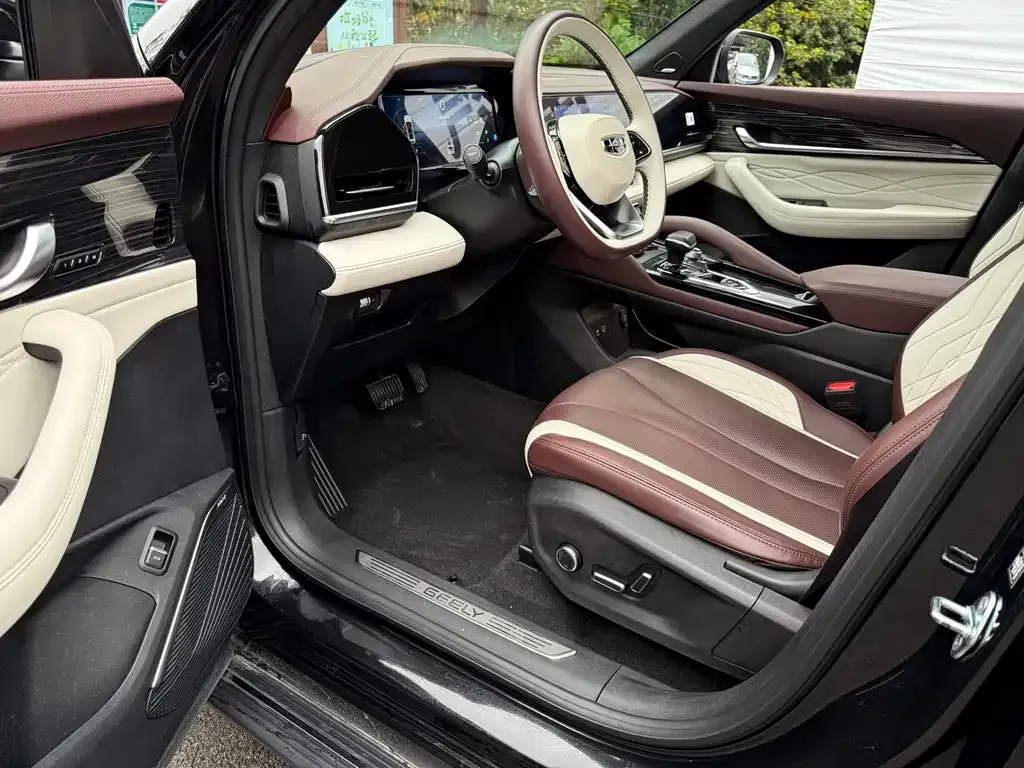 Geely Xingyue L 2022 из CN, фото 4
