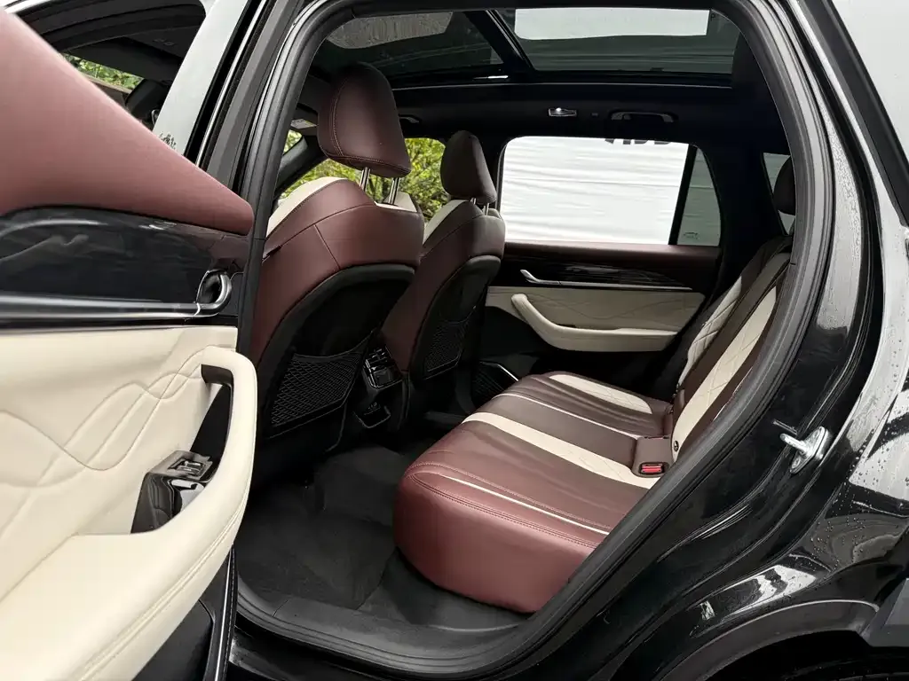Geely Xingyue L 2022 из CN, фото 5