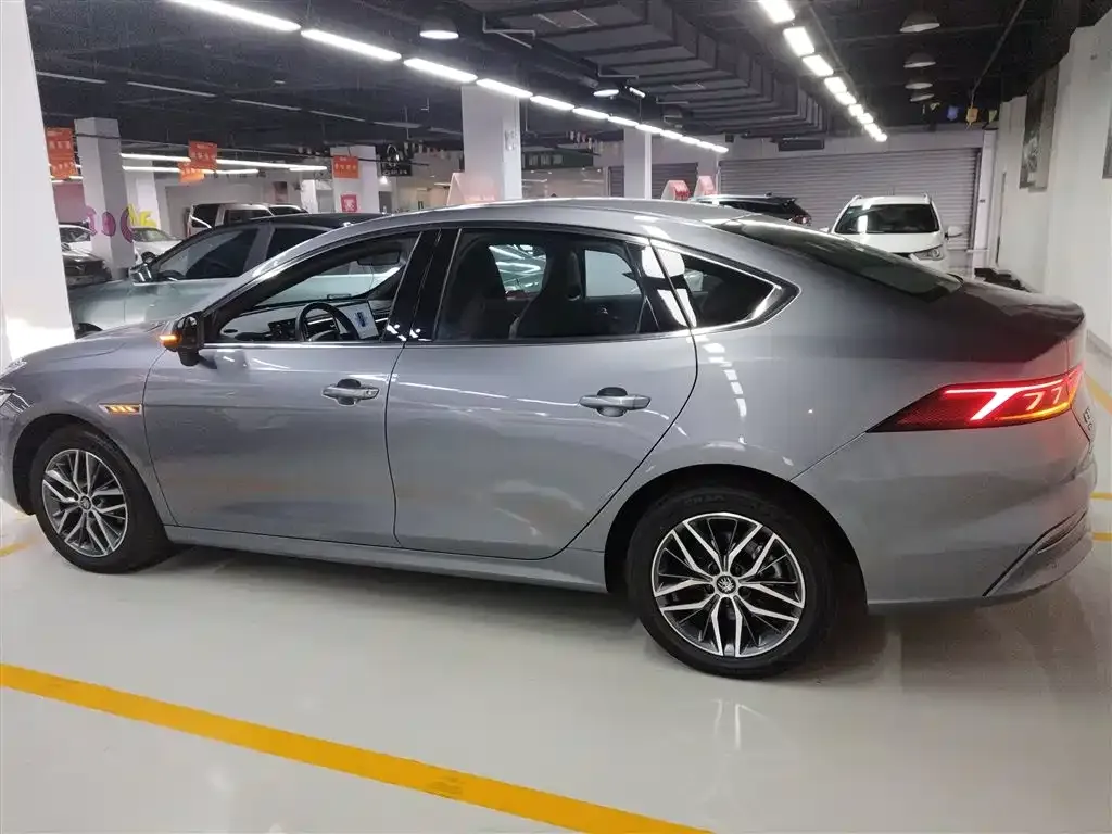 BYD Qin PLUS 2023 из CN, фото 5