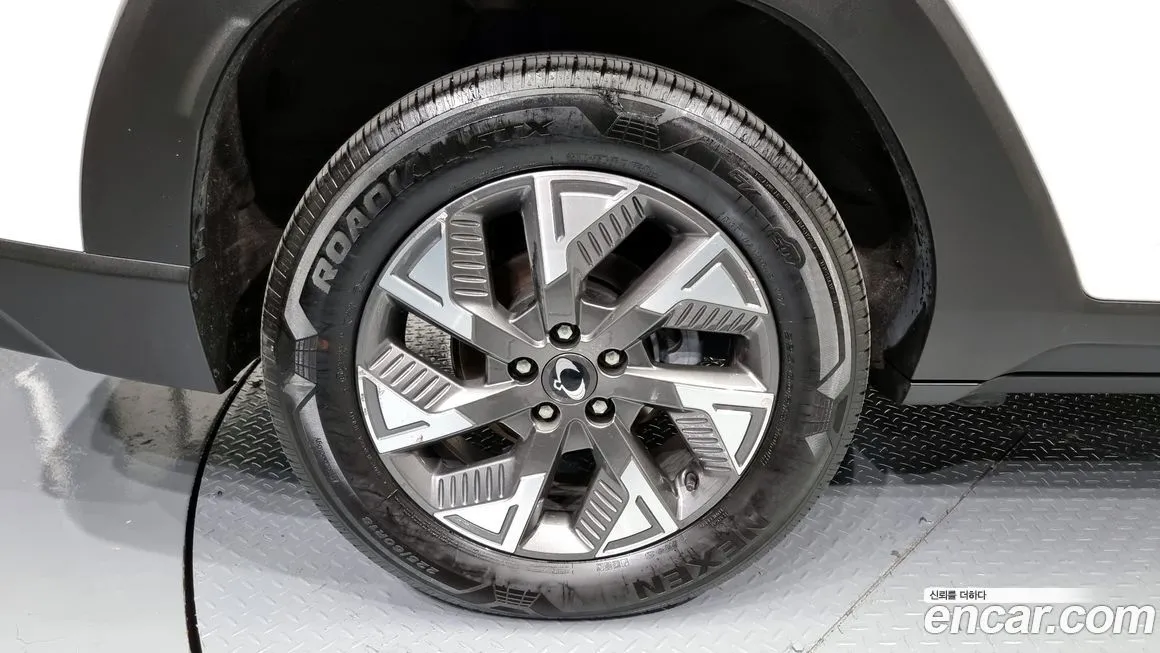 KG Mobility (Ssangyong) Torres 2025 из KR, фото 5