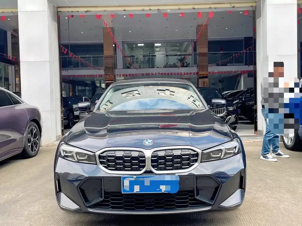 BMW 3 Series 2023 из CN, фото 2