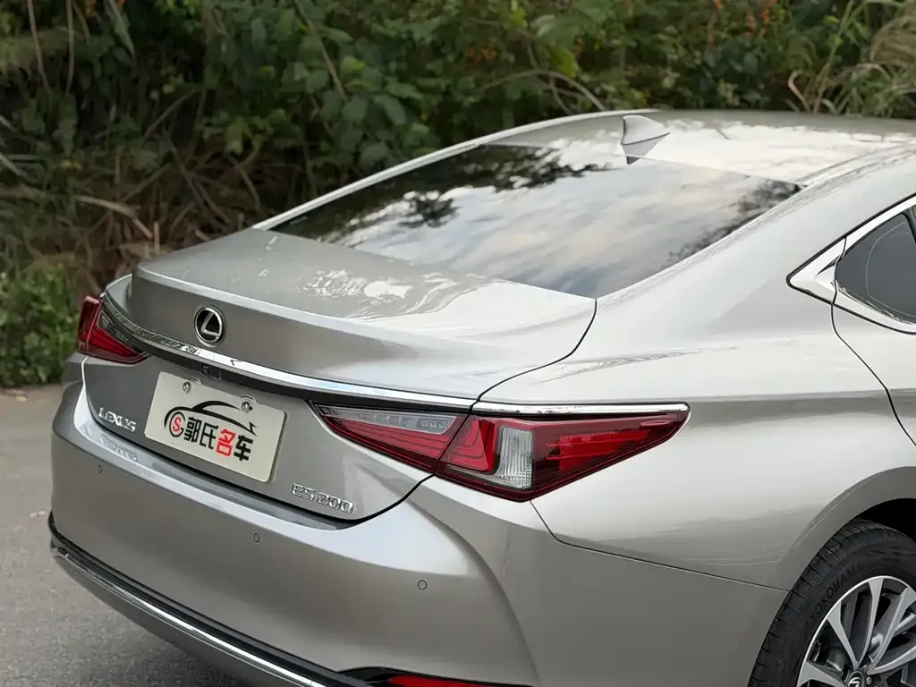 Lexus ES 2022 из CN, фото 8