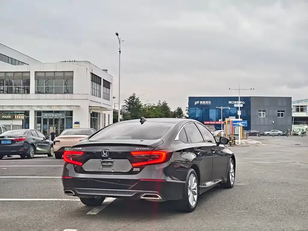 Honda Accord 2022 из CN, фото 9