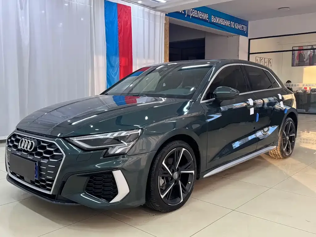 Audi A3 2021 из CN, фото 1