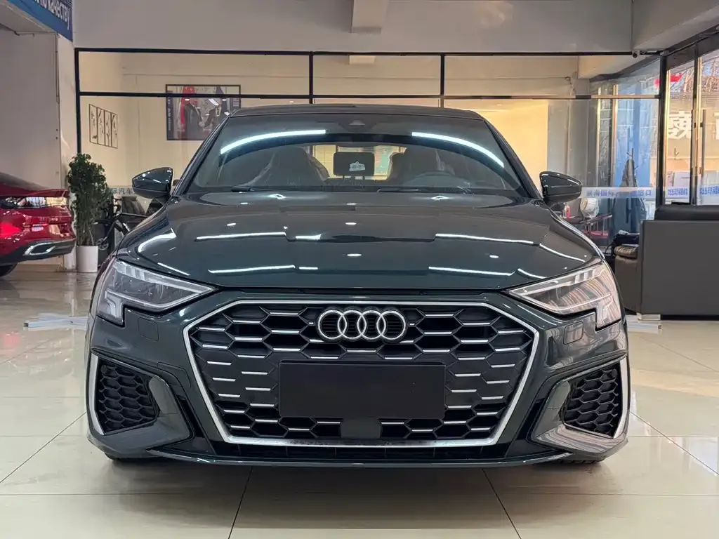 Audi A3 2021 из CN, фото 2