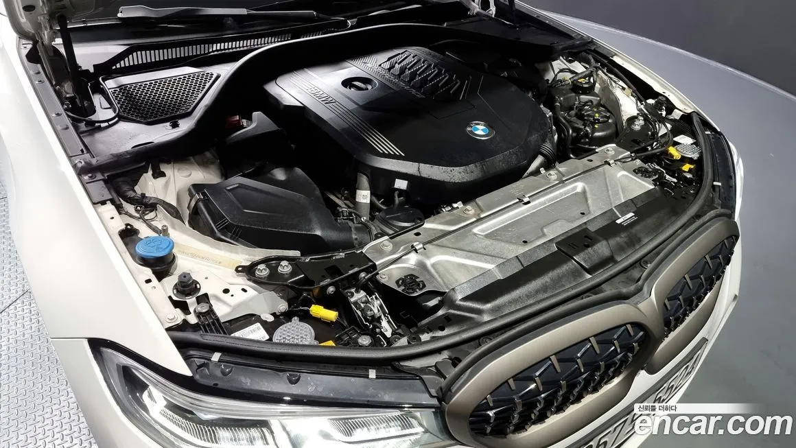BMW 3-Series 2022 из KR, фото 6