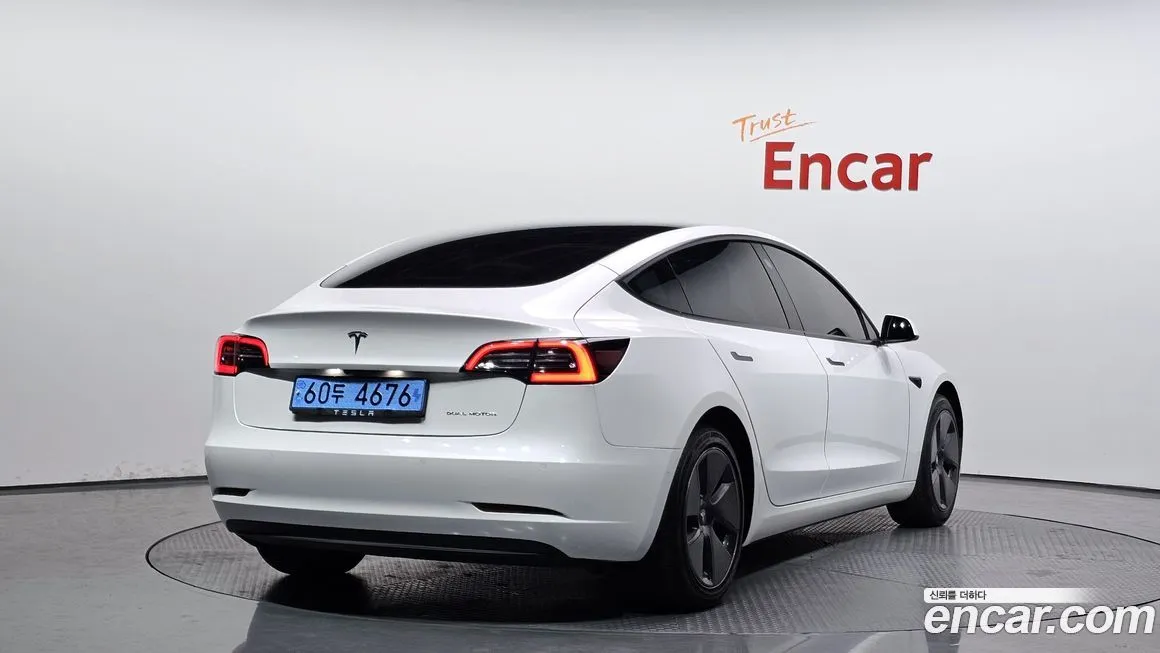Tesla Model 3 — фото 2