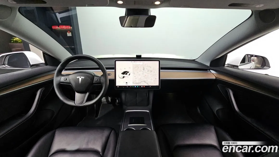 Tesla Model 3 — фото 7