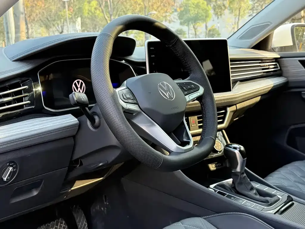 Volkswagen Sagitar 2024 из CN, фото 9