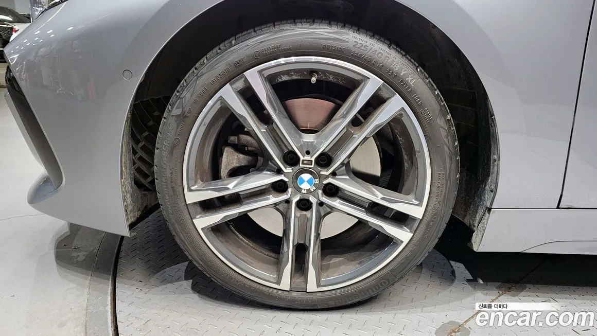 BMW 1-Series 2024 из KR, фото 5