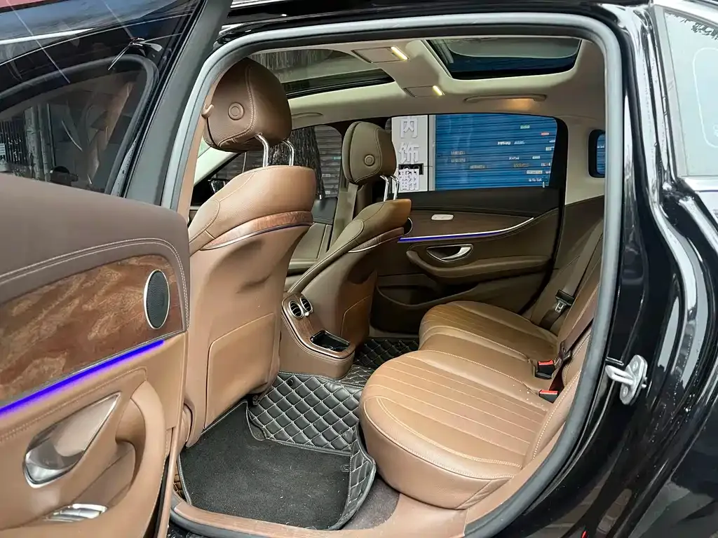 Mercedes-Benz E-Class 2023 из CN, фото 6