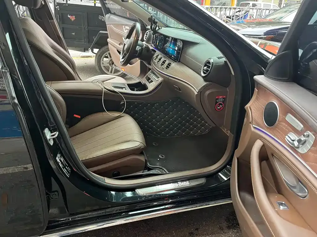Mercedes-Benz E-Class 2023 из CN, фото 7