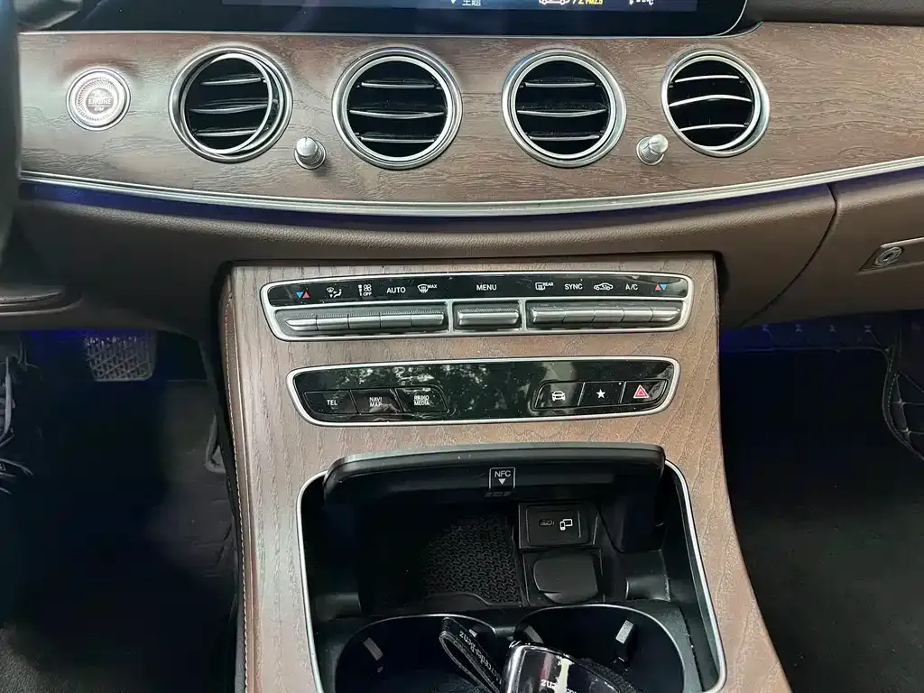 Mercedes-Benz E-Class 2023 из CN, фото 9