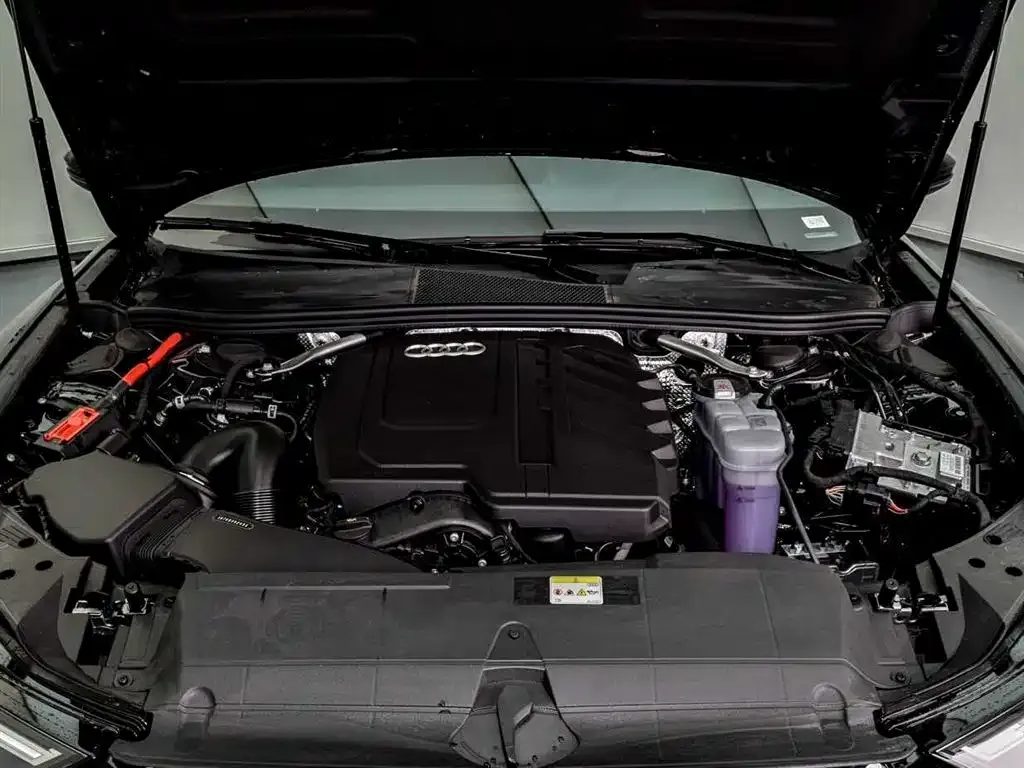 Audi A6L 2025 из CN, фото 5