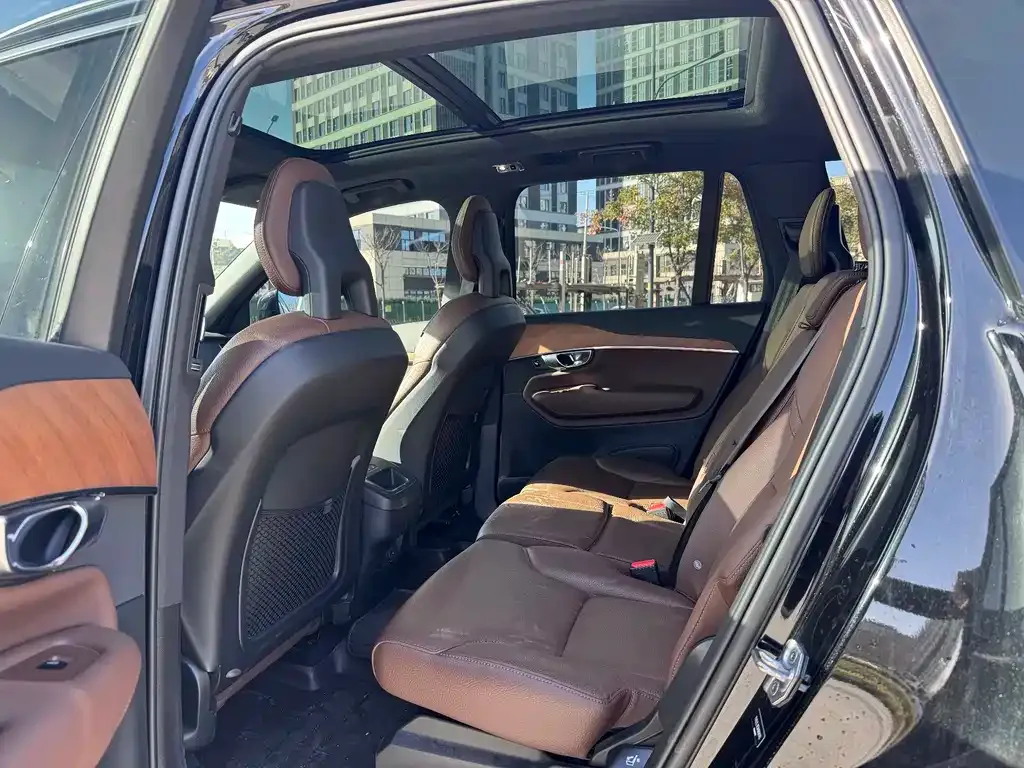 Volvo XC90 2022 из CN, фото 9