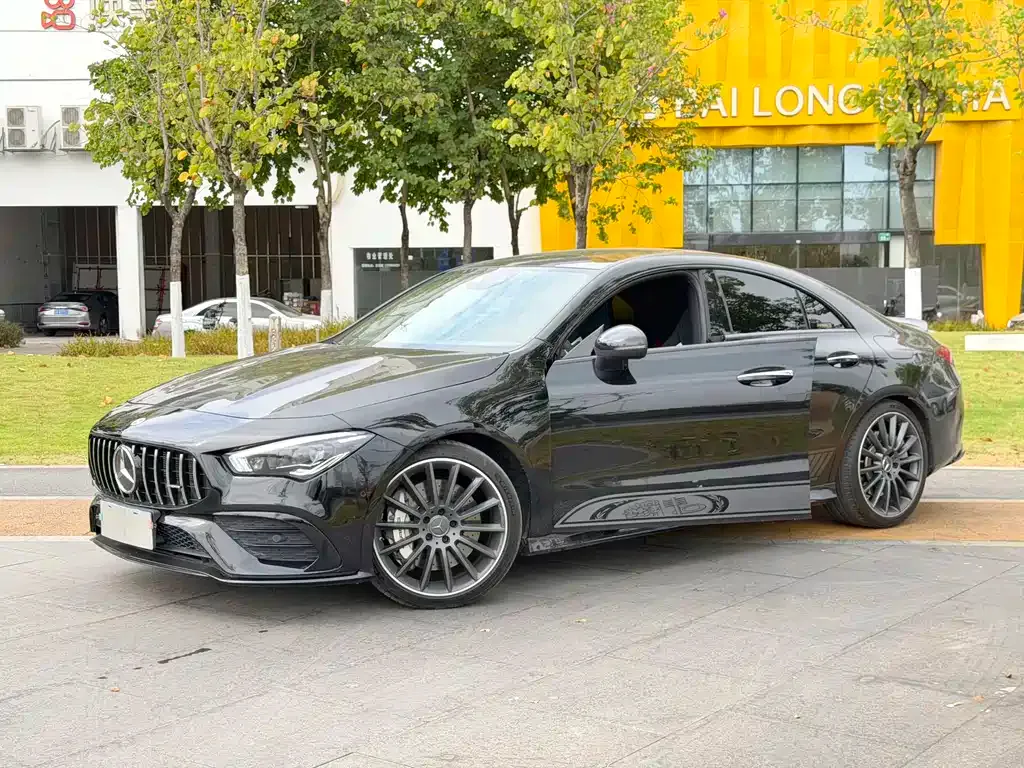 Mercedes-Benz CLA AMG — фото 1