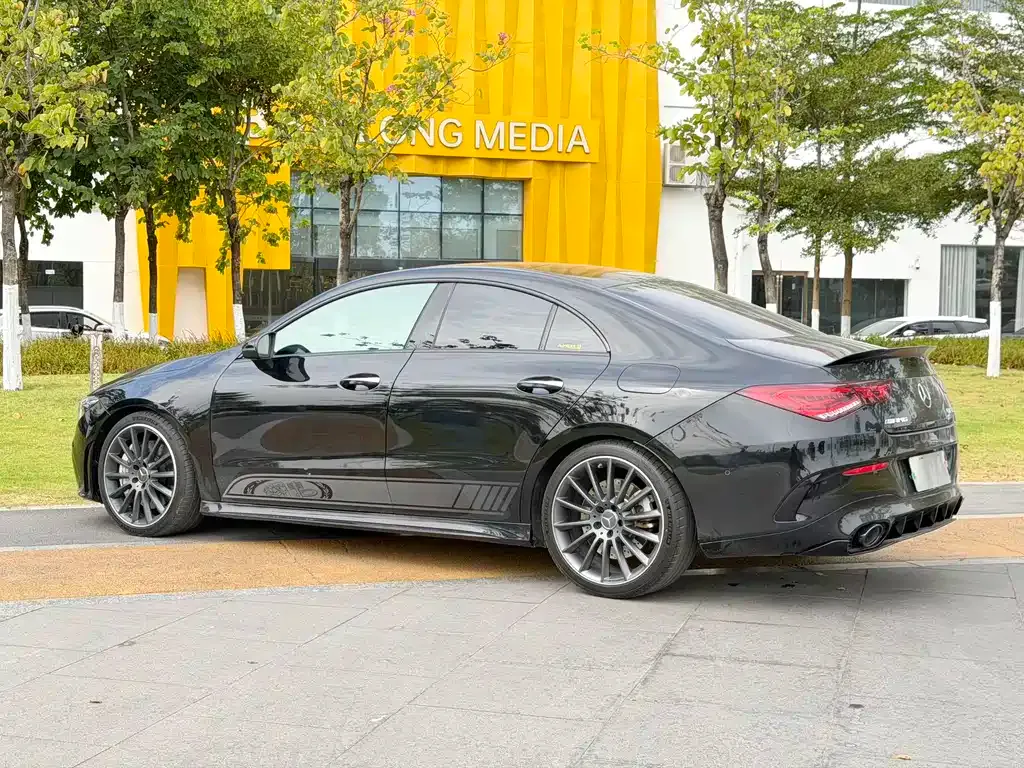 Mercedes-Benz CLA AMG — фото 7