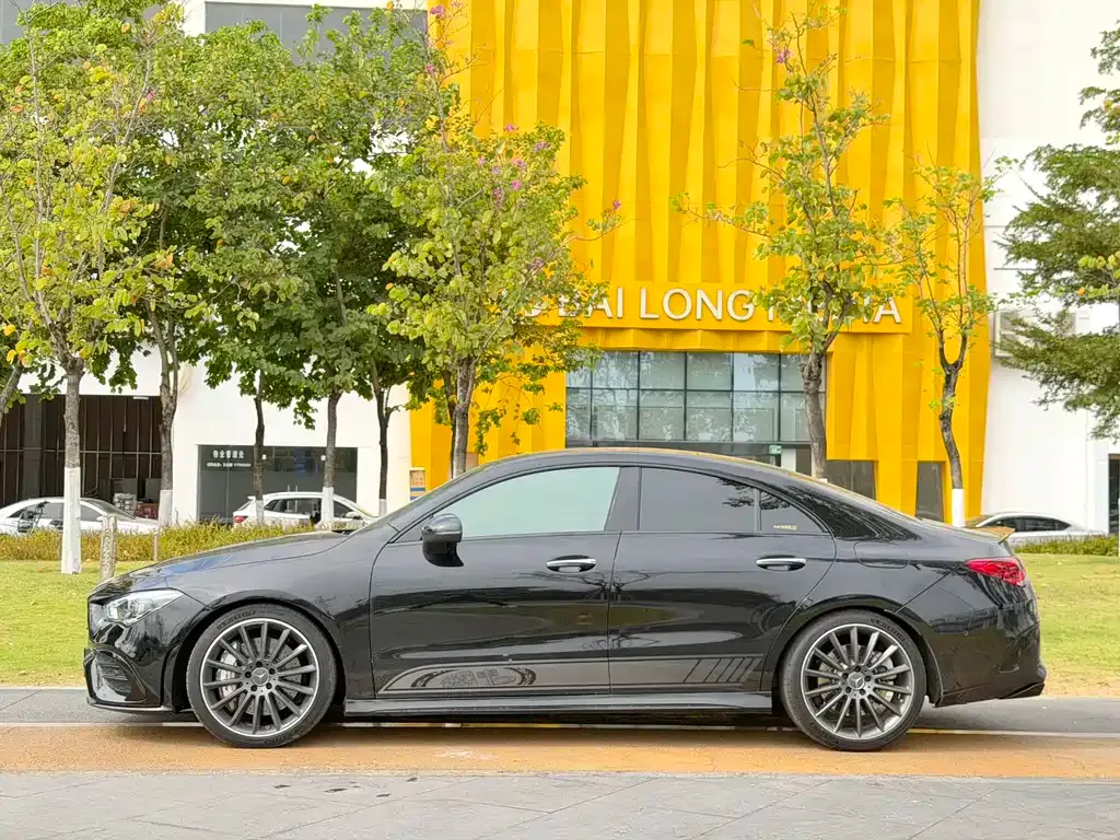Mercedes-Benz CLA AMG — фото 8