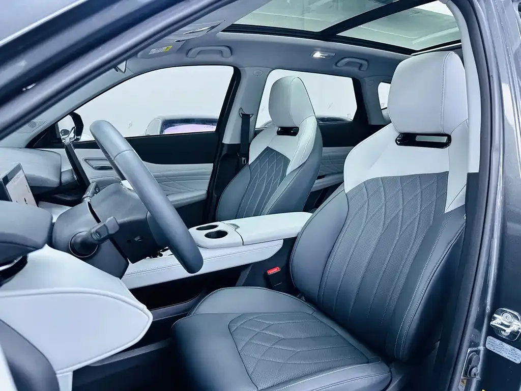 Changan UNI-Z New Energy 2024 из CN, фото 10