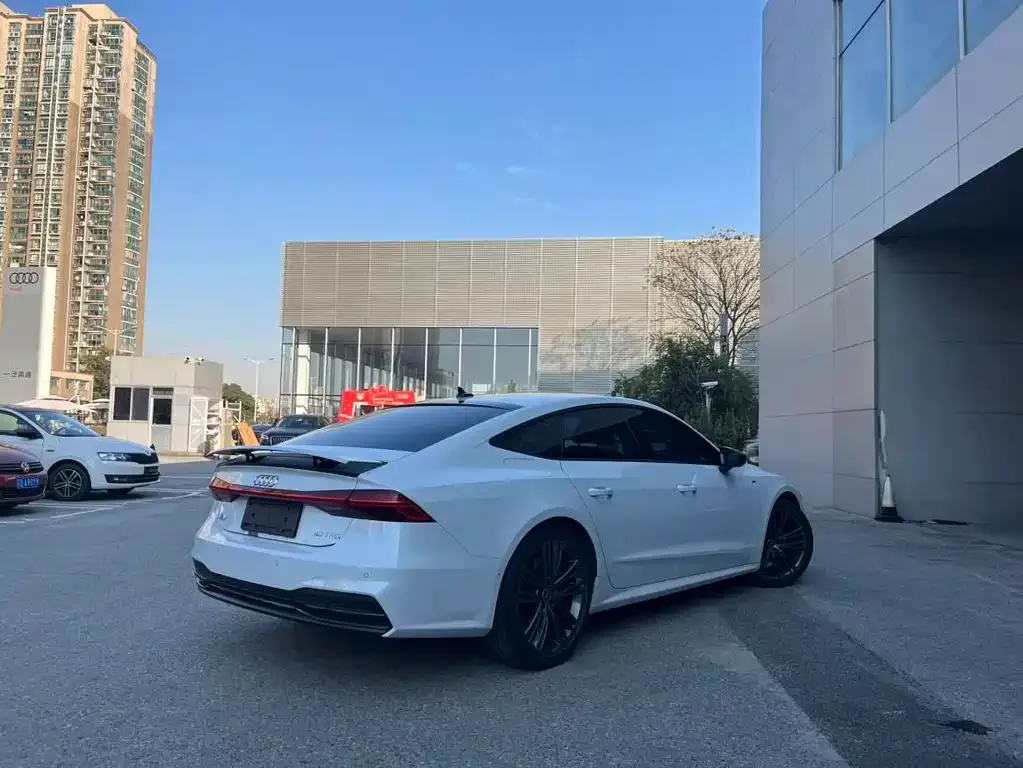 Audi A7 2024 из CN, фото 2