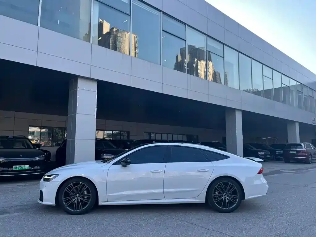 Audi A7 2024 из CN, фото 5