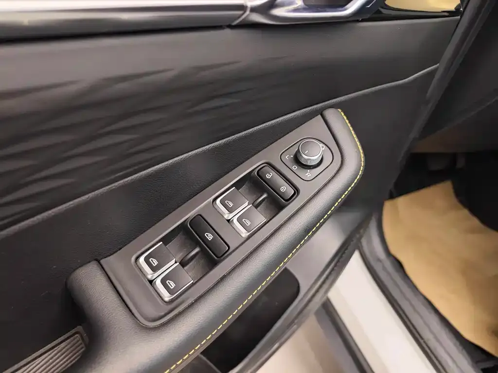 Geely Binyue 2024 из CN, фото 9