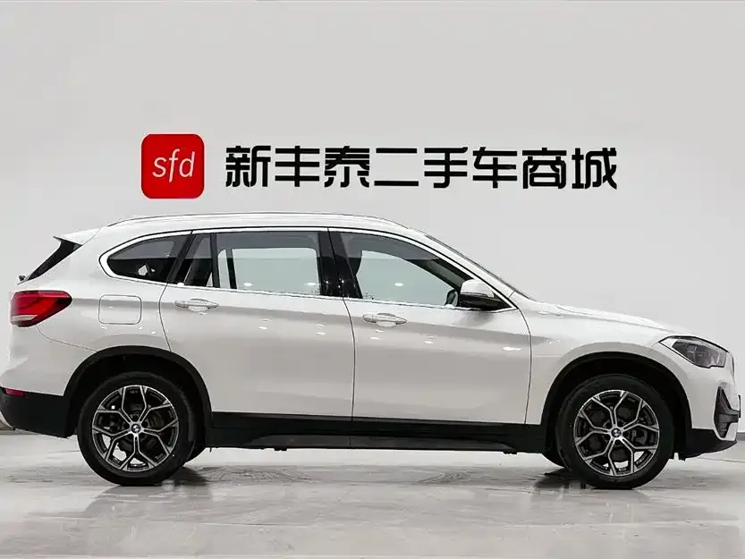 BMW X1 2021 из CN, фото 3