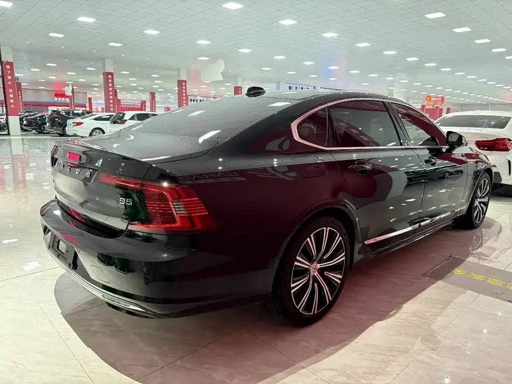 Volvo S90 2023 из CN, фото 7