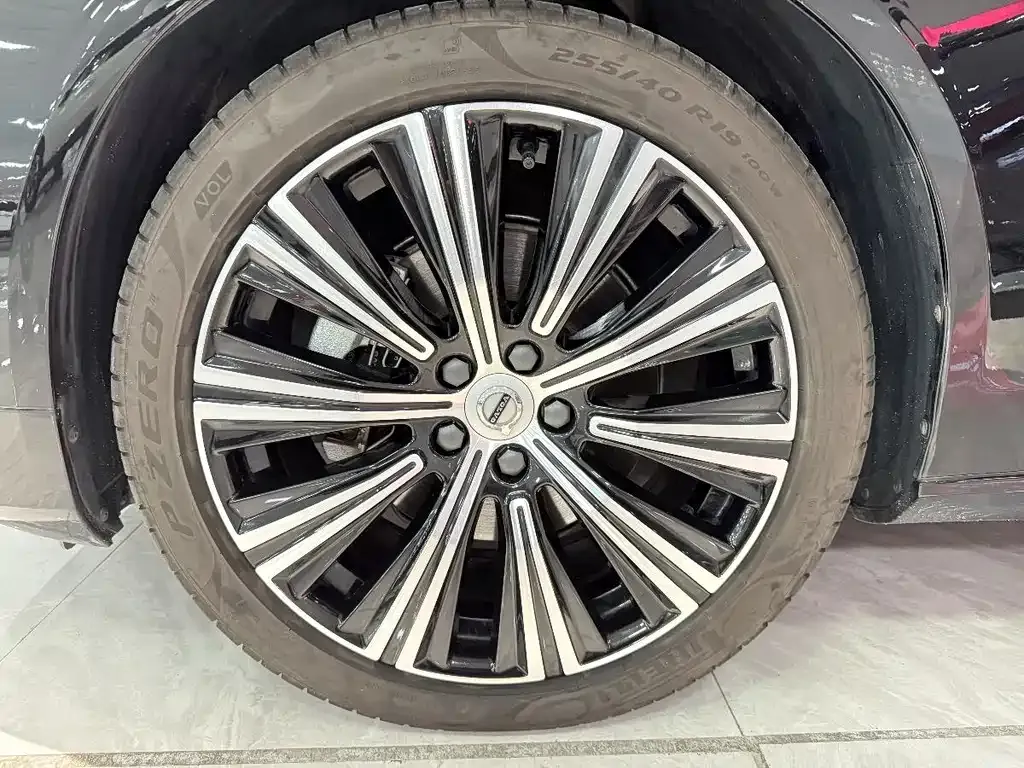 Volvo S90 2023 из CN, фото 8